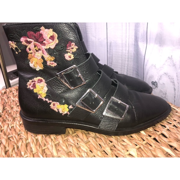 🌸🌺🌼ZARA Leather Embroidered Ankle Boots Buckles Zip - Picture 5 of 10